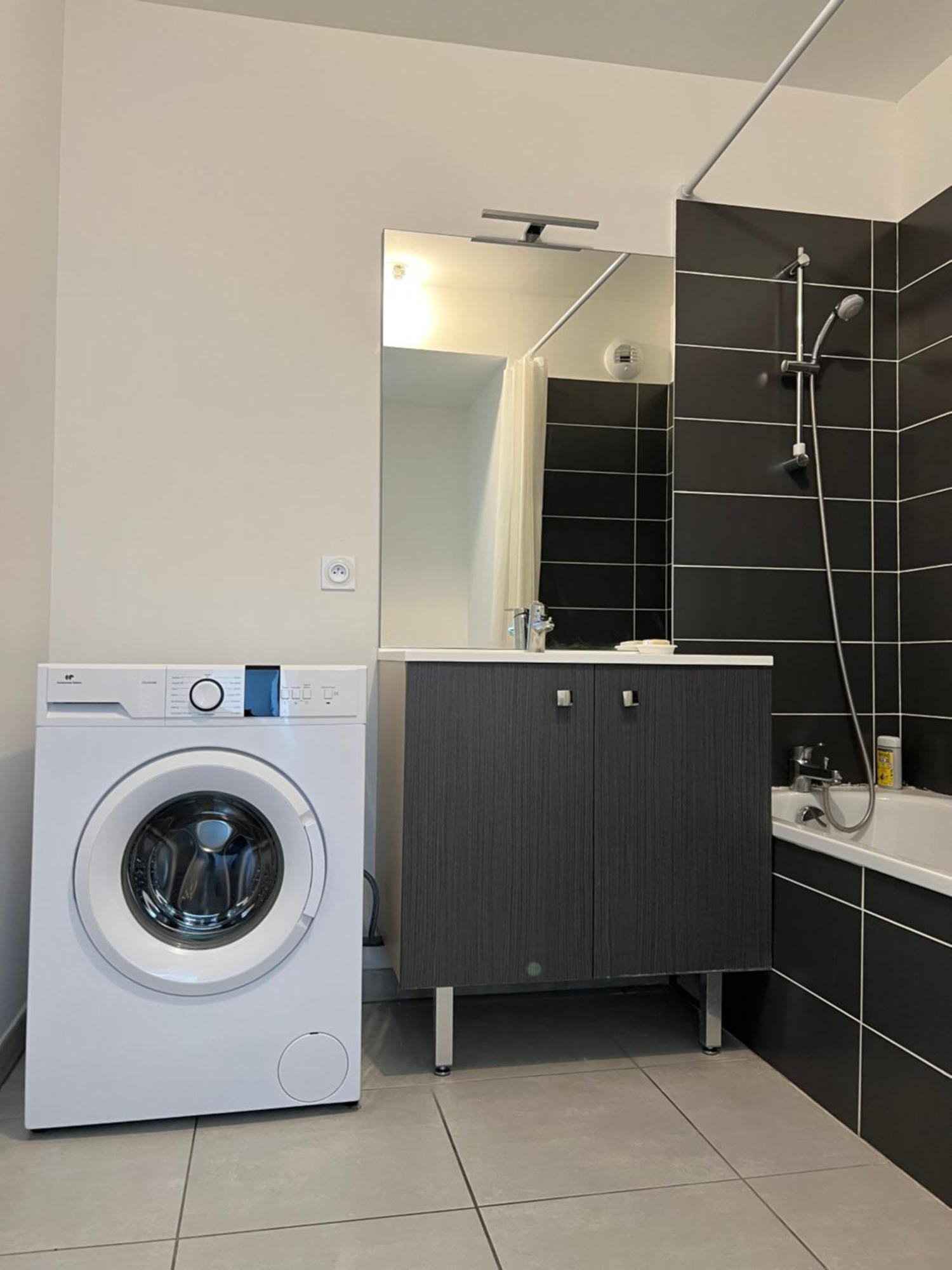 Residence Neuve Le K 10 Mn Gare, Parking , Tram Монпелие Екстериор снимка